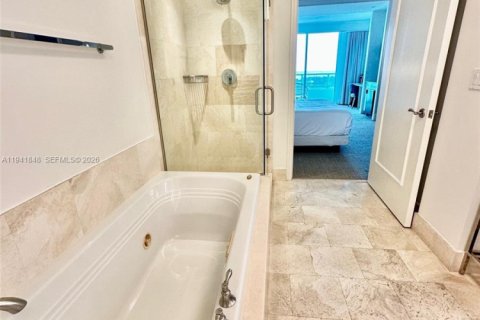 Купить кондоминиум в Майами-Бич, Флорида 45.62м2, № 2088679 - фото 15