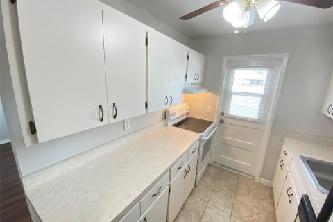 Condominio en alquiler en Orlando, Florida, 1 dormitorio, 59.83 m2 № 2096543 - foto 6