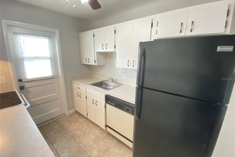 Condominio en alquiler en Orlando, Florida, 1 dormitorio, 59.83 m2 № 2096543 - foto 5