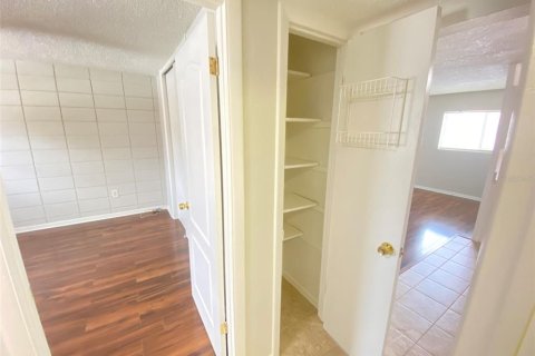 Condominio en alquiler en Orlando, Florida, 1 dormitorio, 59.83 m2 № 2096543 - foto 11