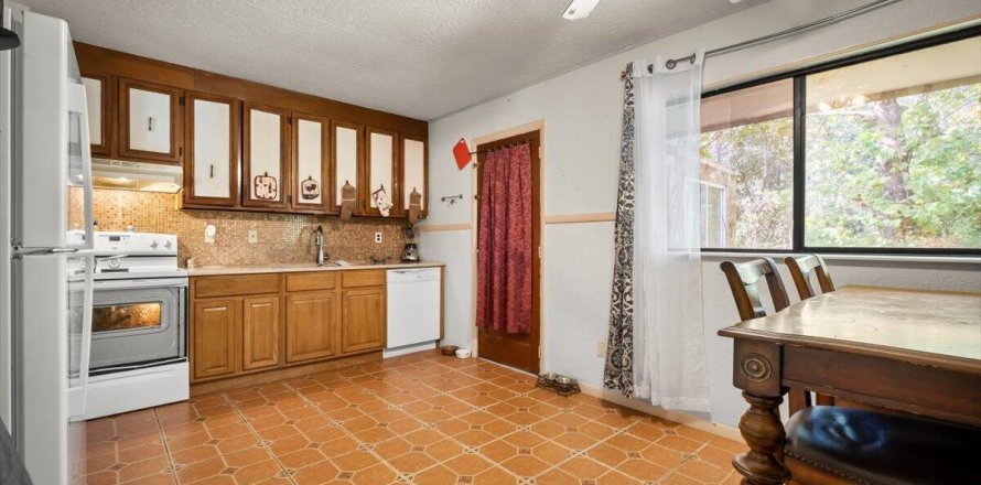 House in Palatka, Florida 3 bedrooms, 118.45 sq.m. № 777594