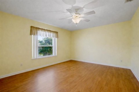 Villa ou maison à vendre à Ocala, Floride: 3 chambres, 165.18 m2 № 2142852 - photo 15