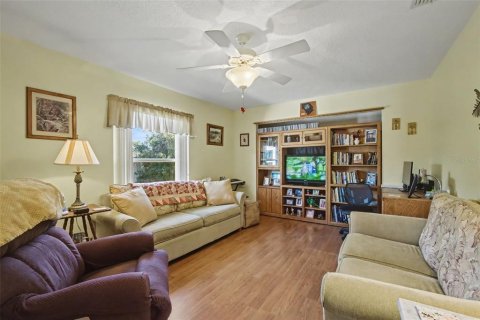 Villa ou maison à vendre à Ocala, Floride: 3 chambres, 165.18 m2 № 2142852 - photo 23