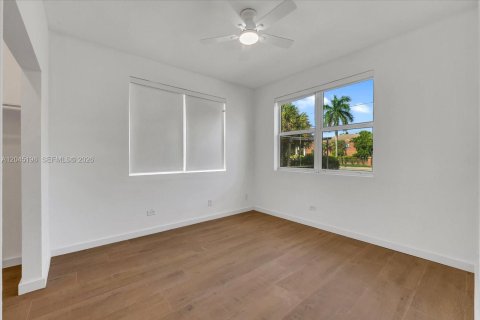 Купить виллу или дом в Майами, Флорида 3 спальни, 150.13м2, № 2167975 - фото 16