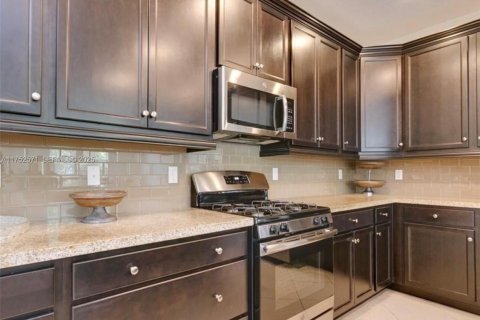 Adosado en venta en Sunrise, Florida, 4 dormitorios, 273.32 m2 № 2038108 - foto 15