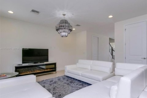 Adosado en venta en Sunrise, Florida, 4 dormitorios, 273.32 m2 № 2038108 - foto 11