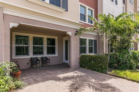 Adosado en venta en Sunrise, Florida, 4 dormitorios, 273.32 m2 № 2038108 - foto 20