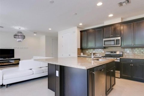 Adosado en venta en Sunrise, Florida, 4 dormitorios, 273.32 m2 № 2038108 - foto 14