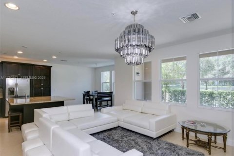 Adosado en venta en Sunrise, Florida, 4 dormitorios, 273.32 m2 № 2038108 - foto 10