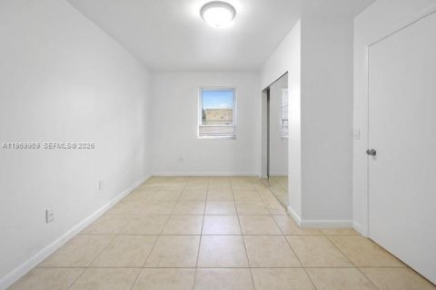 Apartment in Miami, Florida 1 bedroom, 82.68 sq.m. № 2030834 - photo 16
