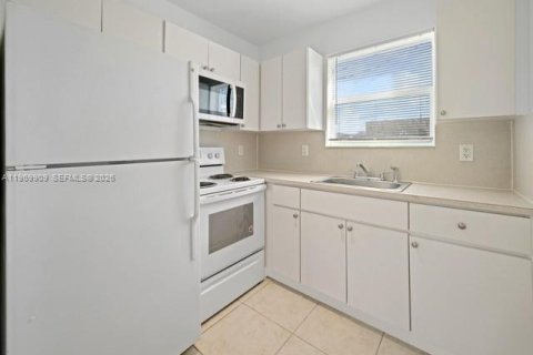Apartment in Miami, Florida 1 bedroom, 82.68 sq.m. № 2030834 - photo 11