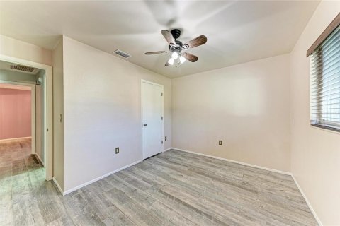 Casa en venta en Sarasota, Florida, 2 dormitorios, 93.18 m2 № 2381129 - foto 13