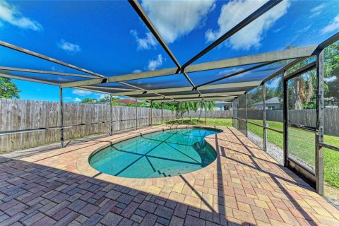 Casa en venta en Sarasota, Florida, 2 dormitorios, 93.18 m2 № 2381129 - foto 16