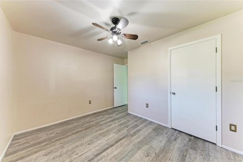 Casa en venta en Sarasota, Florida, 2 dormitorios, 93.18 m2 № 2381129 - foto 12