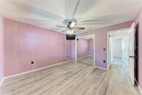 Casa en venta en Sarasota, Florida, 2 dormitorios, 93.18 m2 № 2381129 - foto 10