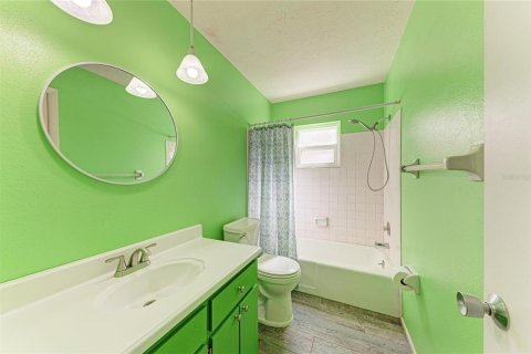 Casa en venta en Sarasota, Florida, 2 dormitorios, 93.18 m2 № 2381129 - foto 15