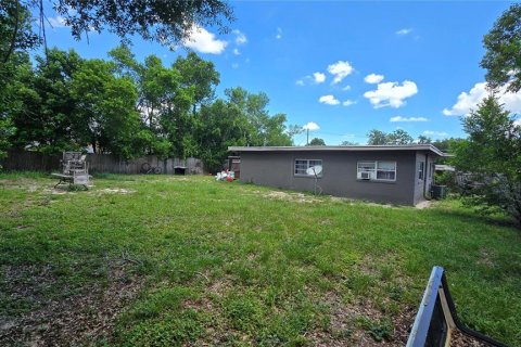 House in Orlando, Florida 3 bedrooms, 126.63 sq.m. № 2211427 - photo 7