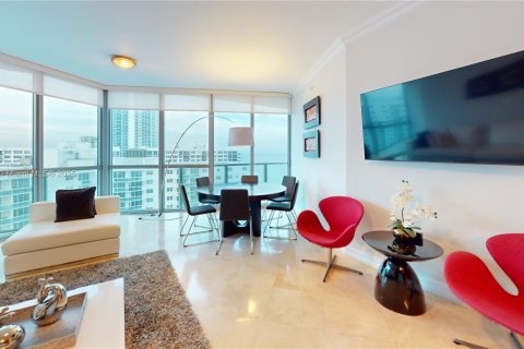 Снять в аренду кондоминиум в Холливуд, Флорида 3 спальни, 196.49м2, № 2034286 - фото 5