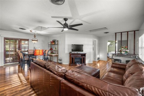 Casa en venta en Belleview, Florida, 3 dormitorios, 133.78 m2 № 1915472 - foto 5