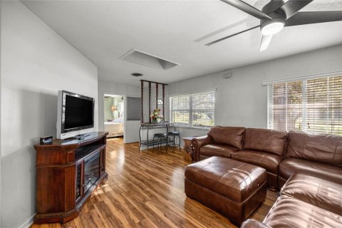 Casa en venta en Belleview, Florida, 3 dormitorios, 133.78 m2 № 1915472 - foto 4