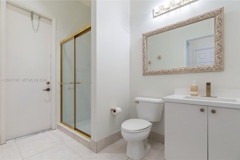 Villa ou maison à vendre à Pembroke Pines, Floride: 4 chambres, 266.91 m2 № 2071811 - photo 25