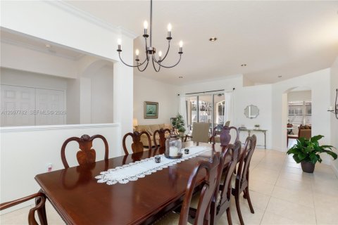 Villa ou maison à vendre à Pembroke Pines, Floride: 4 chambres, 266.91 m2 № 2071811 - photo 23