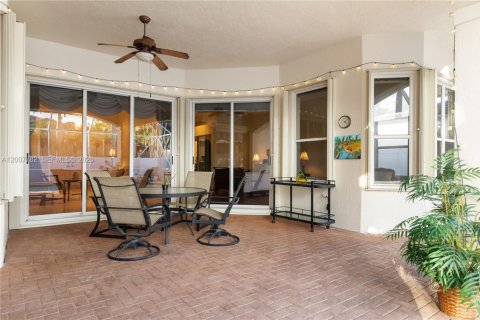 Villa ou maison à vendre à Pembroke Pines, Floride: 4 chambres, 266.91 m2 № 2071811 - photo 29