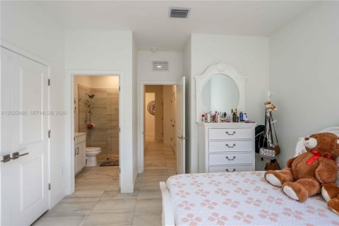 Villa ou maison à vendre à Homestead, Floride: 4 chambres № 2087779 - photo 13