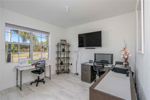 Villa ou maison à vendre à Homestead, Floride: 4 chambres № 2087779 - photo 7