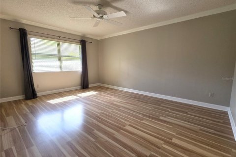 Villa ou maison à vendre à Palm Harbor, Floride: 2 chambres, 104.05 m2 № 2266509 - photo 16