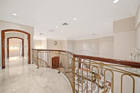Villa ou maison à vendre à Coral Gables, Floride: 7 chambres, 1039.58 m2 № 2058028 - photo 29