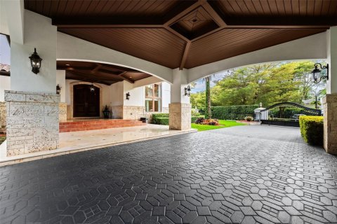 Villa ou maison à vendre à Coral Gables, Floride: 7 chambres, 1039.58 m2 № 2058028 - photo 6