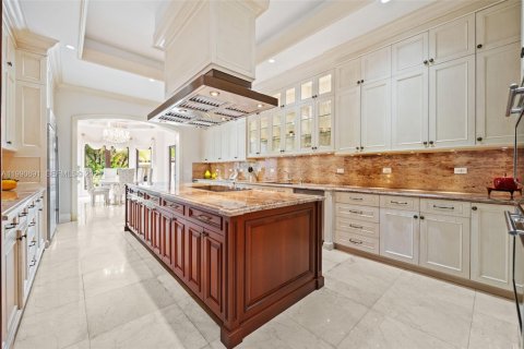Villa ou maison à vendre à Coral Gables, Floride: 7 chambres, 1039.58 m2 № 2058028 - photo 22