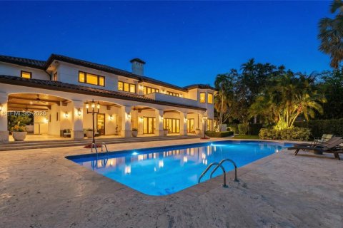Villa ou maison à vendre à Coral Gables, Floride: 7 chambres, 1039.58 m2 № 2058028 - photo 2