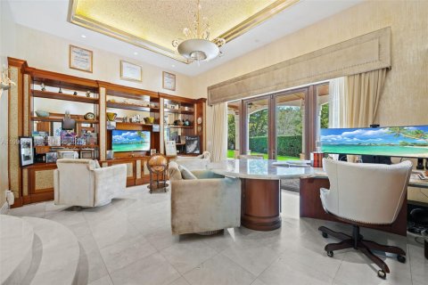 Villa ou maison à vendre à Coral Gables, Floride: 7 chambres, 1039.58 m2 № 2058028 - photo 18