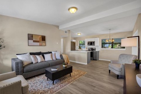 Villa ou maison à vendre à Lakeland, Floride: 3 chambres, 134.71 m2 № 2395765 - photo 4