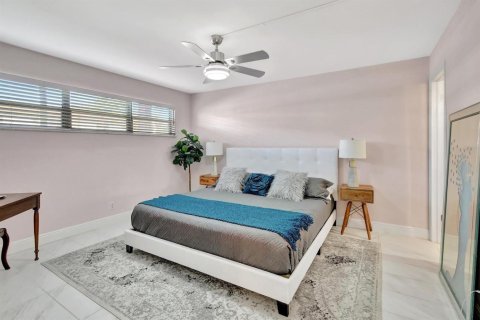 Condominio en venta en Pembroke Pines, Florida, 2 dormitorios, 108.7 m2 № 2249830 - foto 5