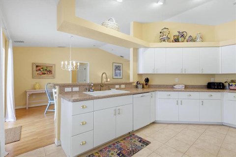 House in Port Charlotte, Florida 3 bedrooms, 151.15 sq.m. № 2219268 - photo 22