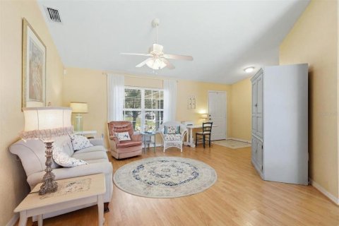 House in Port Charlotte, Florida 3 bedrooms, 151.15 sq.m. № 2219268 - photo 12