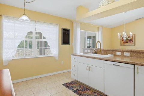 House in Port Charlotte, Florida 3 bedrooms, 151.15 sq.m. № 2219268 - photo 23