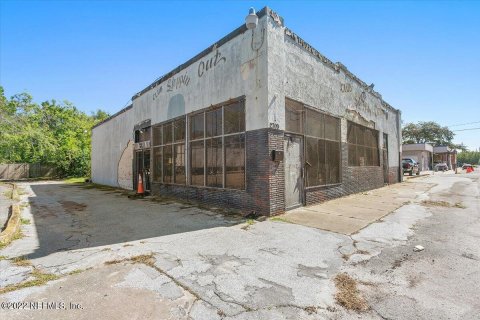 Commercial property in Jacksonville, Florida № 765855 - photo 1