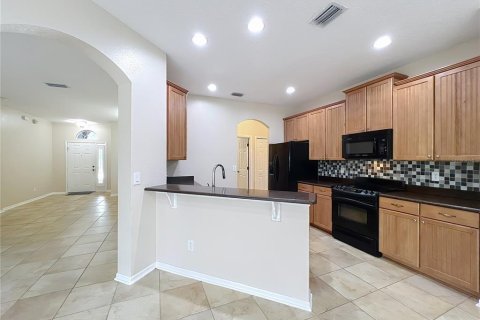 Casa en venta en Apopka, Florida, 4 dormitorios, 243.03 m2 № 1909463 - foto 17