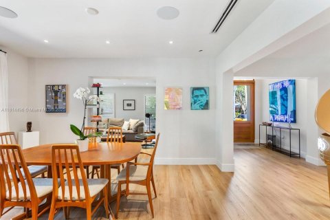 Casa en venta en Key Biscayne, Florida, 4 dormitorios, 257.8 m2 № 1982492 - foto 14