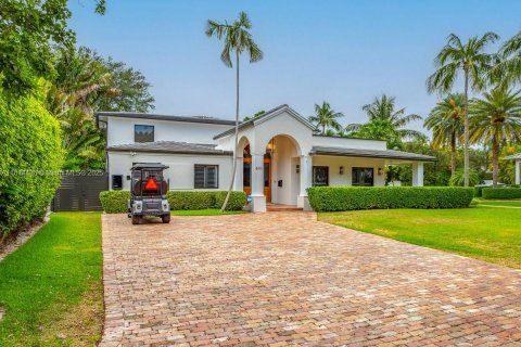 Casa en venta en Key Biscayne, Florida, 4 dormitorios, 257.8 m2 № 1982492 - foto 4