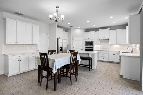 Casa en venta en Winter Garden, Florida, 5 dormitorios, 263.1 m2 № 1744491 - foto 10