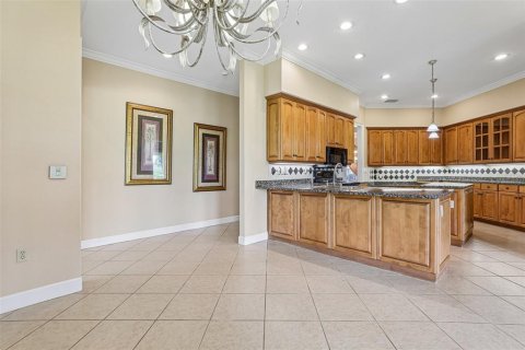 House in Lakeland, Florida 4 bedrooms, 365.2 sq.m. № 2295074 - photo 24