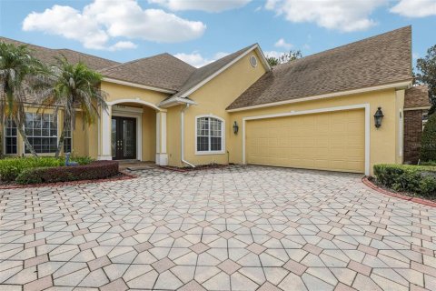 House in Lakeland, Florida 4 bedrooms, 365.2 sq.m. № 2295074 - photo 7