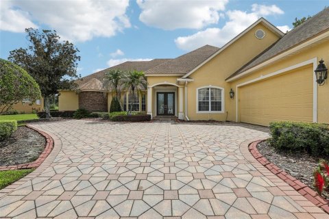 House in Lakeland, Florida 4 bedrooms, 365.2 sq.m. № 2295074 - photo 6