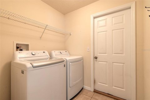 Casa en venta en Port Orange, Florida, 4 dormitorios, 227.52 m2 № 1903867 - foto 16