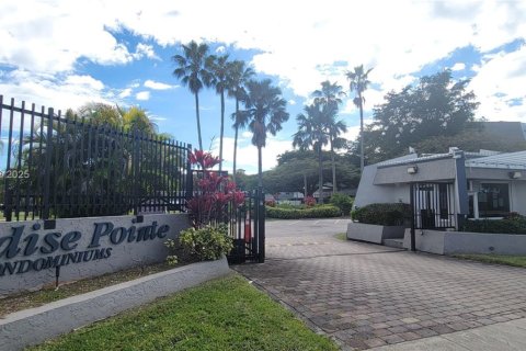 Condo in Cutler Bay, Florida, 2 bedrooms  № 1700832 - photo 19